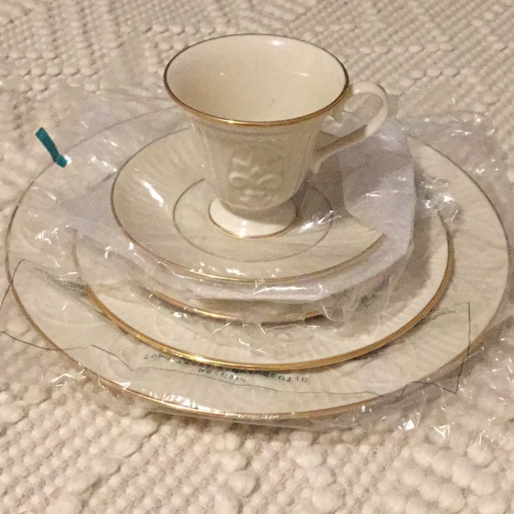 Lenox 5 piece tea set. Matelasse. Brand new, total of 4 boxes 20 pieces total.
